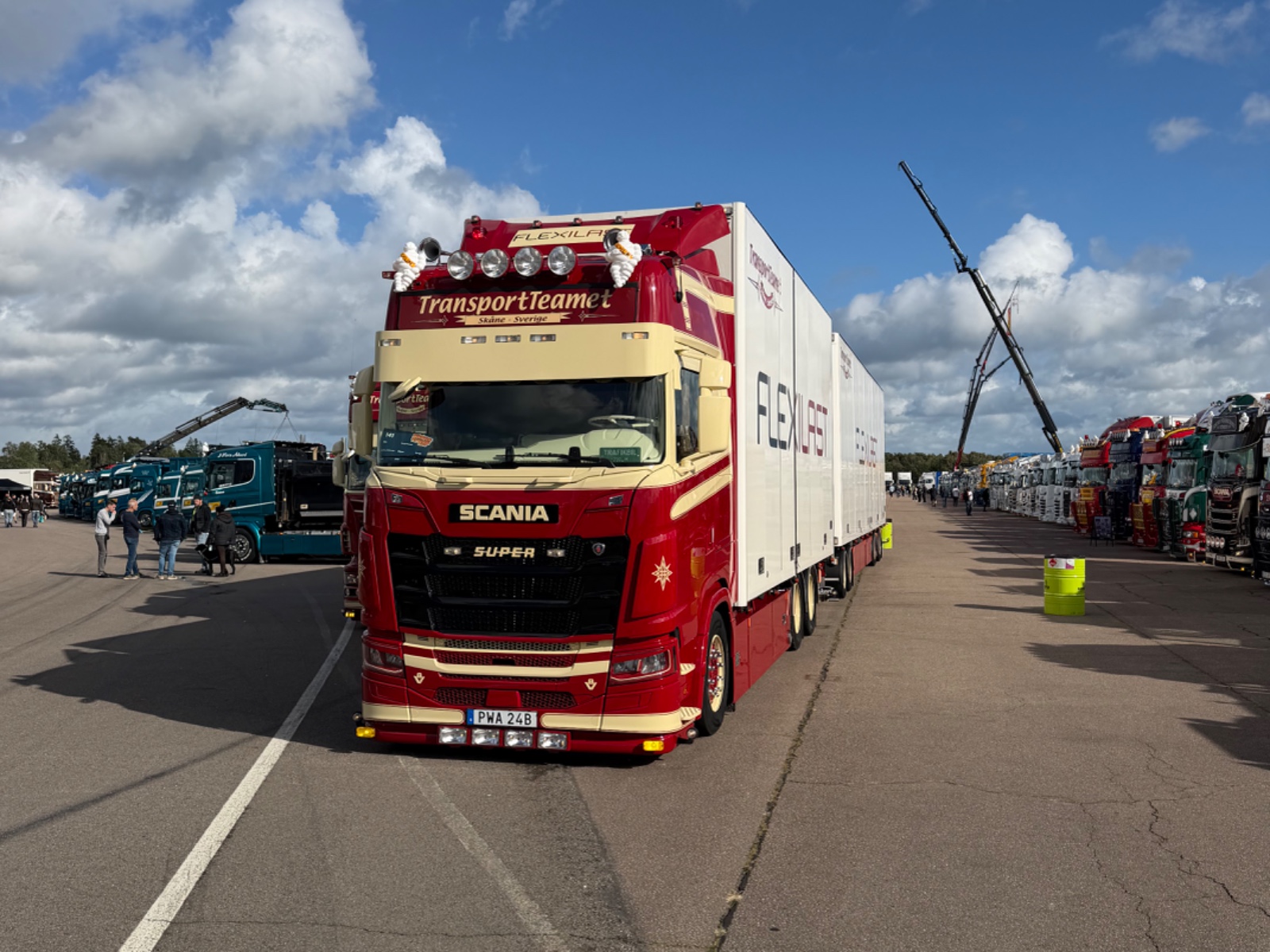 Startnummer 40674, Transportteame